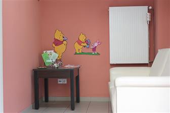 sofa i stolik